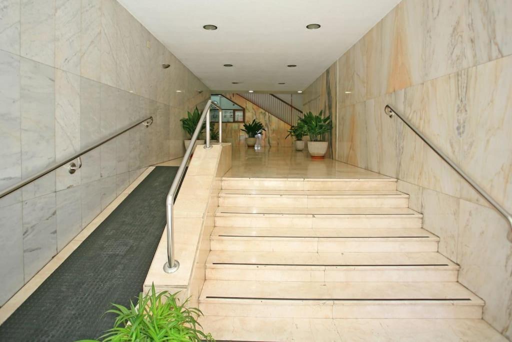 Granada Piso En Calle Arabial 117 Junto A El Corte Ingles Zewnętrze zdjęcie