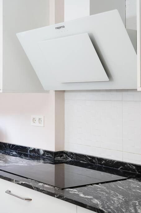 Granada Piso En Calle Arabial 117 Junto A El Corte Ingles Zewnętrze zdjęcie